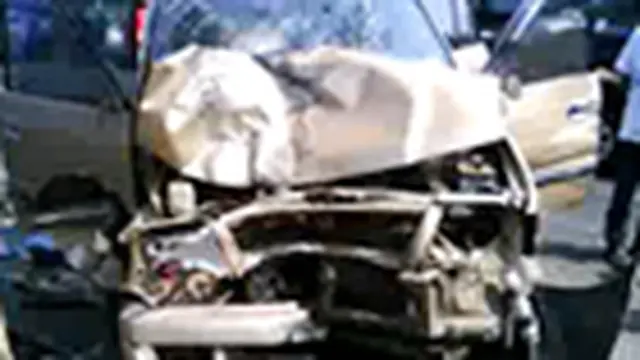 Kecelakaan Beruntun, Empat Korban Luka Parah