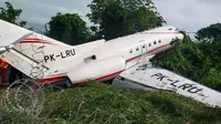 Kondisi pesawat jet penumpang yang tergelincir di Bandara Maleo Morowali, Kamis sore (11/5/2023). (Foto: Kiriman warga).