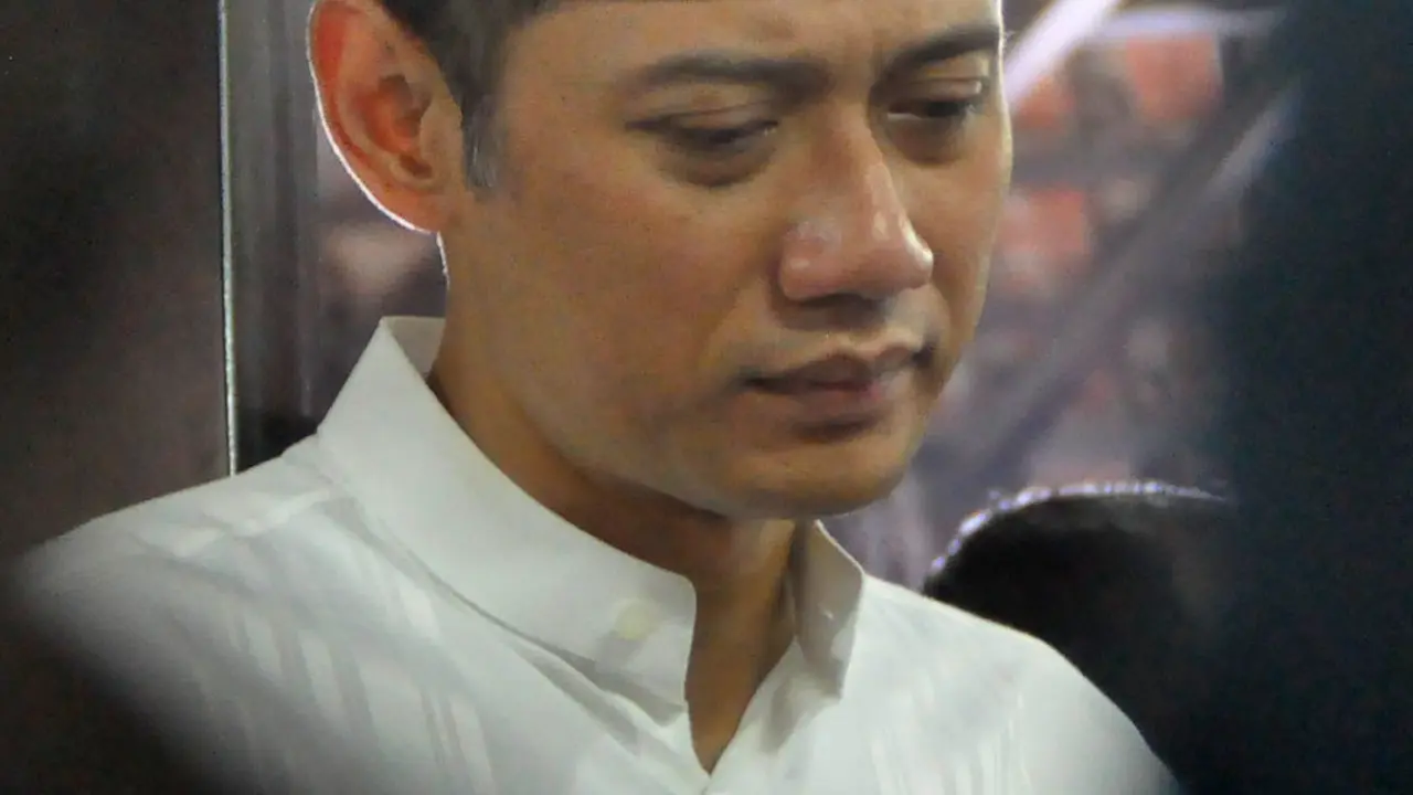 Tangis SBY, AHY, dan Ibas di Persemayaman Ani Yudhoyono