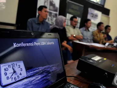 LBH Jakarta memberikan keterangan pers terkait pembebasan bersyarat Pollycarpus, Jakarta, Rabu (3/12/2014). (Liputan6.com/Johan Tallo)