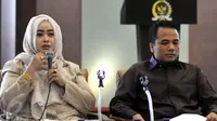 Anggota DPD RI yang juga Ketua Gerakan Nasional Anti Miras (Genam) Hj. Fahira Idris (kiri) menjadi narasumber saat diskusi membahas mengenai RUU Minuman Beralkohol, Jakarta, Selasa (10/11/2015). (Liputan6.com/JohanTallo)