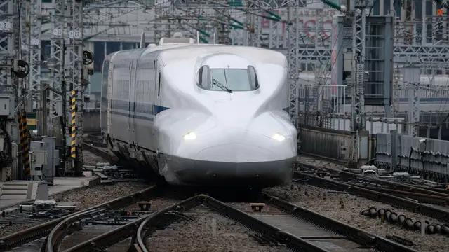 Ilustrasi Kereta Super Cepat