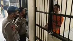 Bripda Randy Bagus saat menjalani pemeriksaan dan penahanan di Rutan Tahti, Polda Jatim, Minggu (5/12/2021). Polisi menahan Bripda Randy Bagus terkait kasus kematian pacarnya, Novia Widyasari. (Foto: Dokumentasi Polda Jatim)
