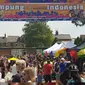 Suasana dan kerumunan pengunjung pada pameran "Kampung Indonesia" dalam Cowley Road Festival 2018 di Oxford (1/7) (sumber: KBRI London)