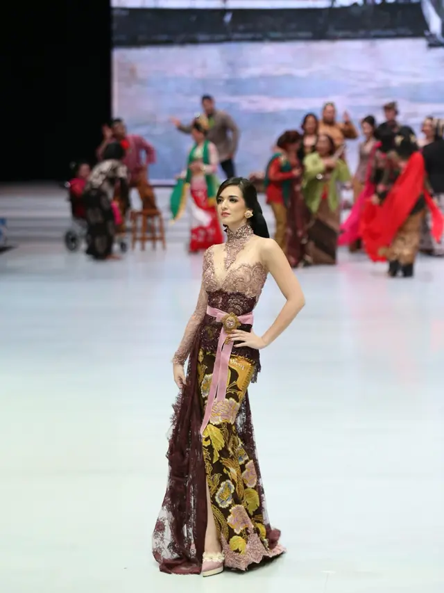 [Bintang] Anne Avantie