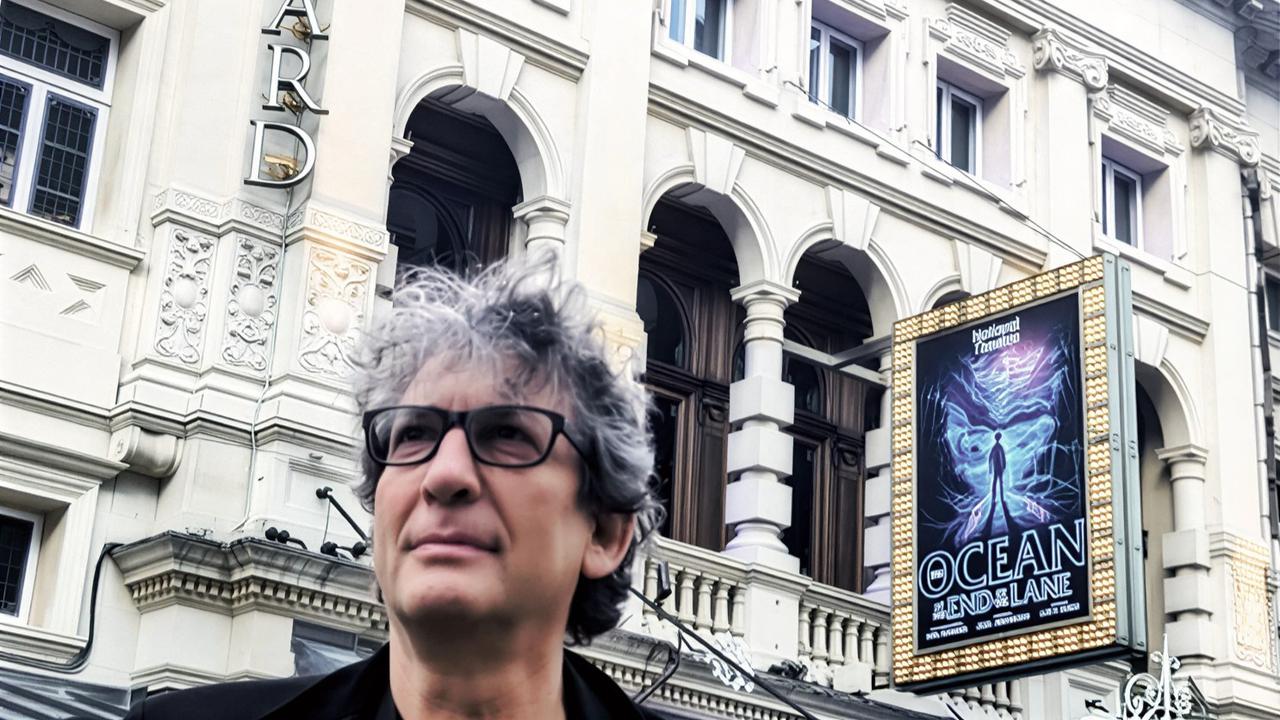 Neil Gaiman: British Author Denies Sexual Harassment Allegations, Calling 'Smear Campaign'