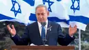 Perdana Menteri Israel Benjamin Netanyahu memberikan testimoni pada pemakaman mantan Presiden Israel Shimon Peres di Yerusalem Jumat (30/9). Peres meninggal dunia karena terkena stroke di usia 93 tahun. (REUTERS)