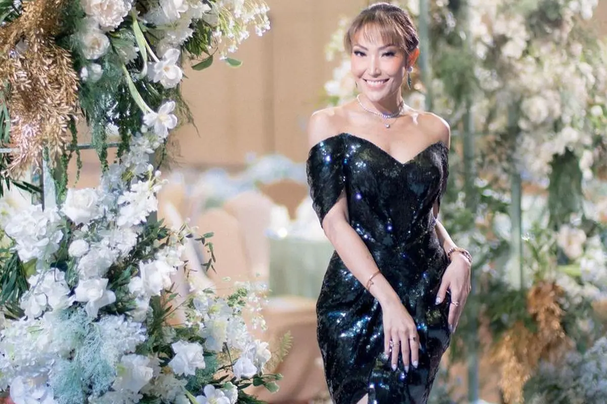 Sebelum menikah, Ayu Dewi sempat dekat dan jalin hubungan asmara dengan Nicholas Saputra?
