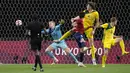 Gol semata wayang sekaligus kemenangan Spanyol baru tercipta di menit ke-81 ketika Oyarzabal menuntaskan umpan silang Asensio. (Foto: AP/Silvia Izquierdo)