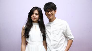 Cerita Di Balik Ost Dilan 1990 Rindu Sendiri News Entertainment Fimela Com Rindu sendiri ost dilan 1990. balik ost dilan 1990 rindu sendiri