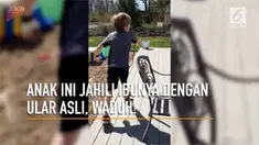 Sang ibu dibuat panik tak karuan karena ulah jahil anak laki-lakinya ini.
