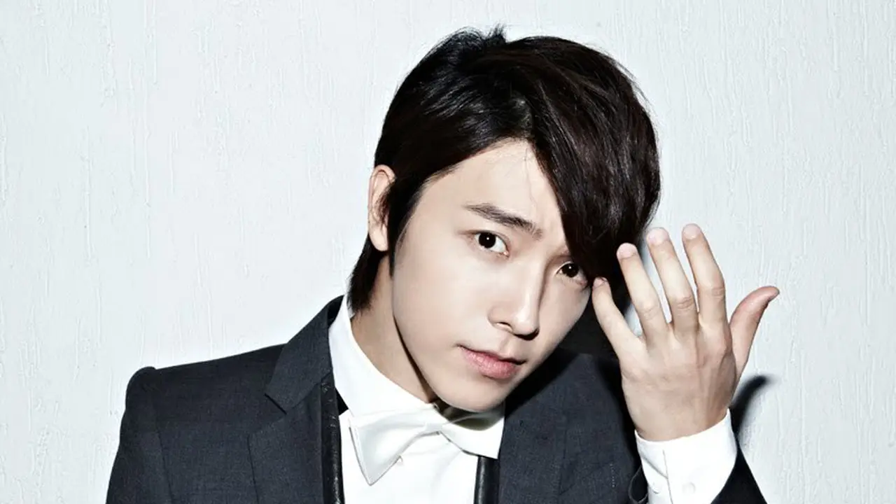 Akun Media Sosial Donghae Super Junior Lenyap Tak Berbekas