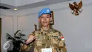 Pemeran utama film ”I Leave My Heart In Lebanon-Garuda 23”, Rio Dewanto berpose di sela sela pengambilan gambar di Bandara Halim Perdanakusuma, Jakarta, Jumat (29/7). Rio berperan sebagai Kapten TNI Satria. (Liputan6.com/Helmi Fithriasyah)