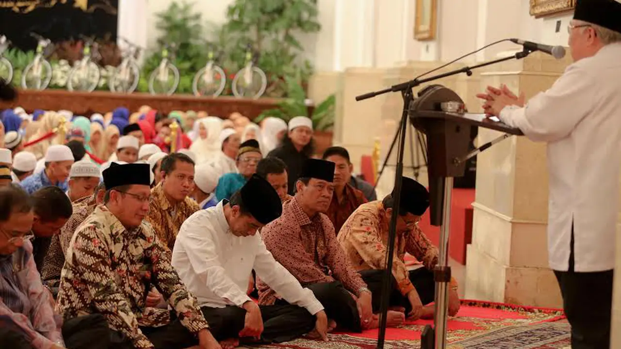 Jokowi Terima Laporan Seluruh Menterinya Per 6 Bulan