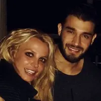 Telah menjalin cinta dengan Sam Asghari sejak beberapa waktu lalu, Britney Spears baru saja mengungkapkan kisah pertemuan mereka. Berawal dari sushi, kini keduaya menjadi sepasang kekasih. (Instagram/britneyspears)