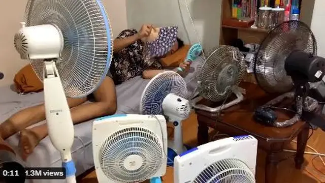 Efek Cuaca Panas, 6 Tingkah Orang Pakai Kipas Angin Ini Kocak