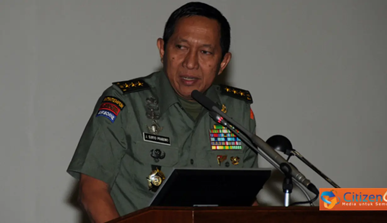 Citizen6, Cilangkap: Kepala Staf Umum (Kasum) TNI Letnan Jenderal TNI J. Suryo Prabowo membuka secara resmi Rapat Koordinasi Logistik (Rakorlog) TNI Tahun 2012. (Pengirim: Badarudin Bakri)