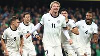 Selebrasi Nick Woltemade&nbsp;dalam laga Irlandia Utara vs Jerman di Kualifikasi Piala Dunia 2026, Selasa (14/10/2025). (AP Photo/Peter Morrison)