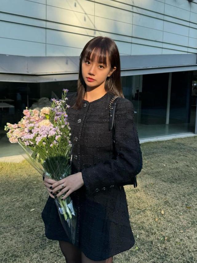 Hyeri Ngaku Hawaii Tempat Favoritnya, Fans Sindir Ryu Jun Yeol: Diajakin Mantan Enggak Mau, Sama Pacar Baru (Han So Hee) Langsung Gas (Instagram/hyeri_0609).