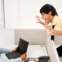 Mungkin inginnya agar terlihat rajin, tapi lima sikap ini justru malah membuat reputasinya jadi buruk. 