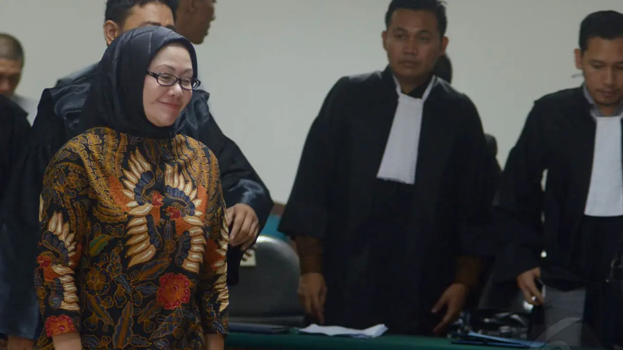 Atut Dituntut 15 Tahun dan Siap Dinonaktifkan