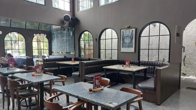 Raindear Coffee & Kitchen, Spot Nongkrong Instagramable di Hati Kota Bogor