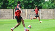 Pemain Persija Jakarta, Witan Sulaeman, saat sesi latihan jelang laga melawan Persib Bandung dalam lanjutan BRI Super League di Persija Training Ground, Bojongsari, Depok, Kamis (7/5/2026). (Bola.com/M Iqbal Ichsan)