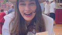 Luna Maya liburan ke Rusia (Sumber: Instagram/lunamaya)