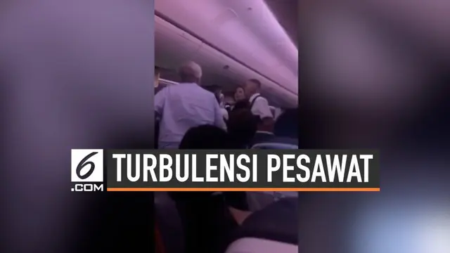 Kejadian menakutkan terjadi di dalam pesawat Air Canada. Saat terbang pesawat mengalami turbulensi kuat yang menyebabkan 30 penumpang terluka.