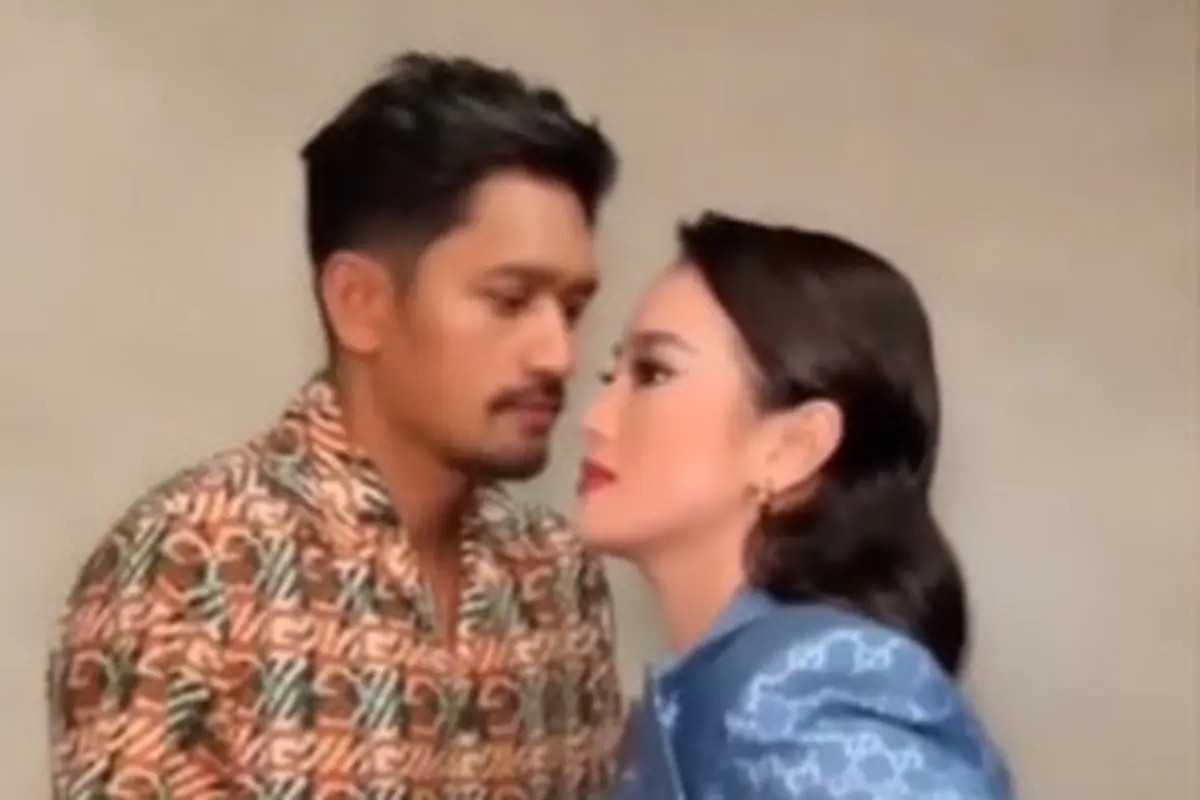 Tampil Kompak, Ini 7 Pemotretan Ibnu Jamil dan Ririn Ekawati yang Curi Perhatian