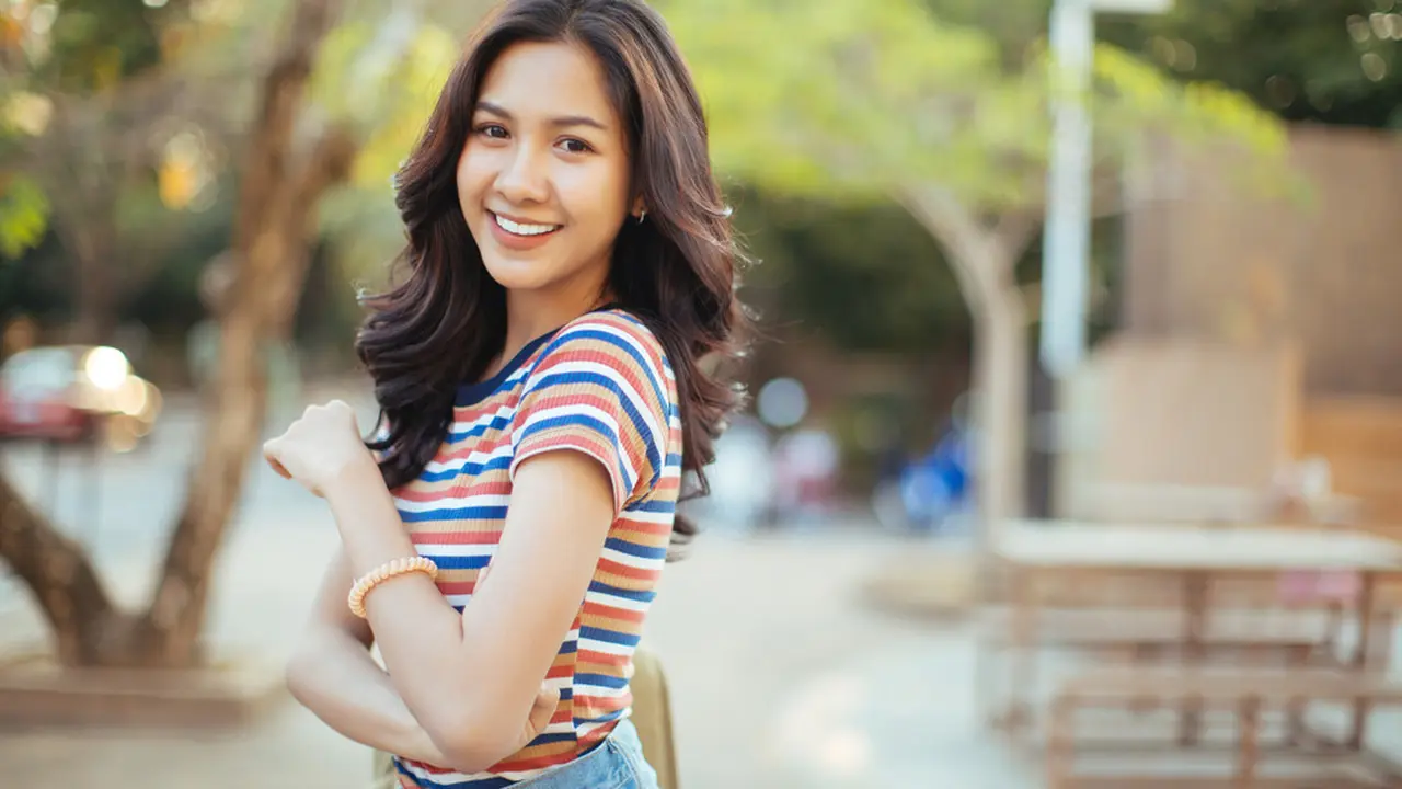 Perawatan Rambut dengan Sampo Aja, Sebenarnya Cukup Nggak Sih? Waspada ‘Rambut Capek’ Lho!