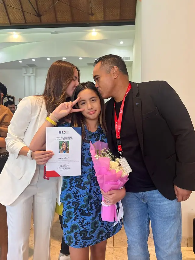 Nia Ramadhani dan Mikhayla (Instagram/ramadhaniabakrie)