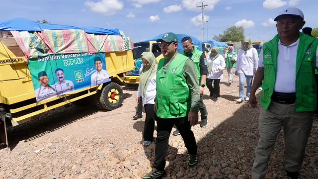 DPP Partai Kebangkitan Bangsa (PKB) melepas puluhan ton bantuan kemanusiaan  berupa 30 ton sembako dan alat lainnya, yang ditujukan bagi korban bencana banjir di Aceh dan Sumatera Barat (Sumbar) (Istimewa)