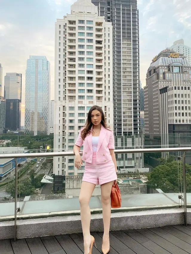 Selain Adhisty Zara, 4 Wanita Ini Pernah Dikabarkan Dekat dengan Niko Al Hakim