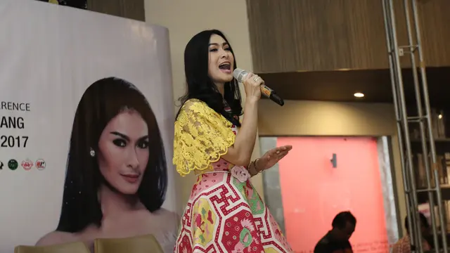 [Bintang] Iis Dahlia