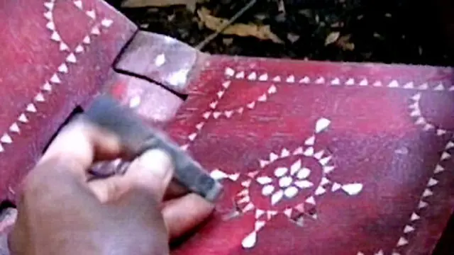 Berkah Ramadhan Pengrajin Kaligrafi 'Cukli'