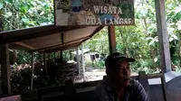 Menurut juru kunci, peziarah yang bertirakat ke Gua Langse dapat menemui Ibu Ratu Kidul penguasa pantai selatan Yogyakarta. (Liputan6.com/Yanuar H)