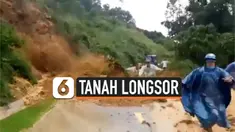 MENEGANGKAN, SEJUMLAH PEKERJA NYARIS TERTIMBUN LONGSOR