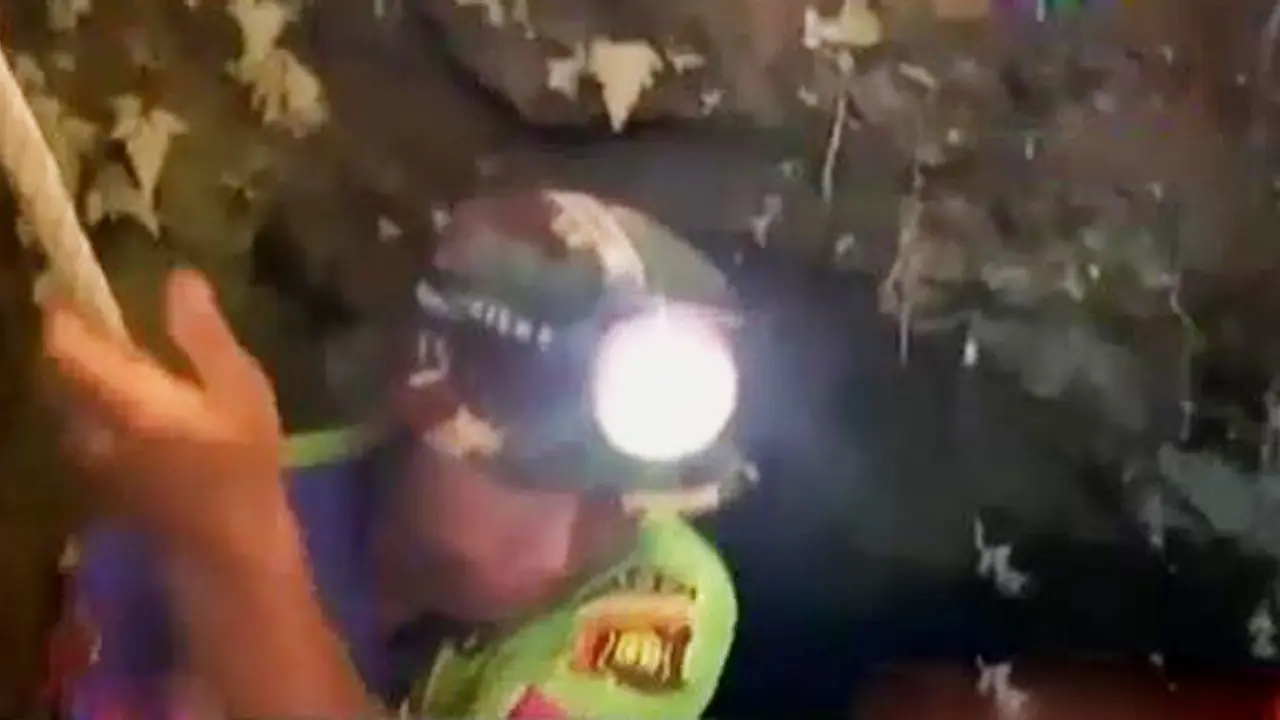 VIDEO: 11 Penambang Emas di Jambi Masih Terperangkap 