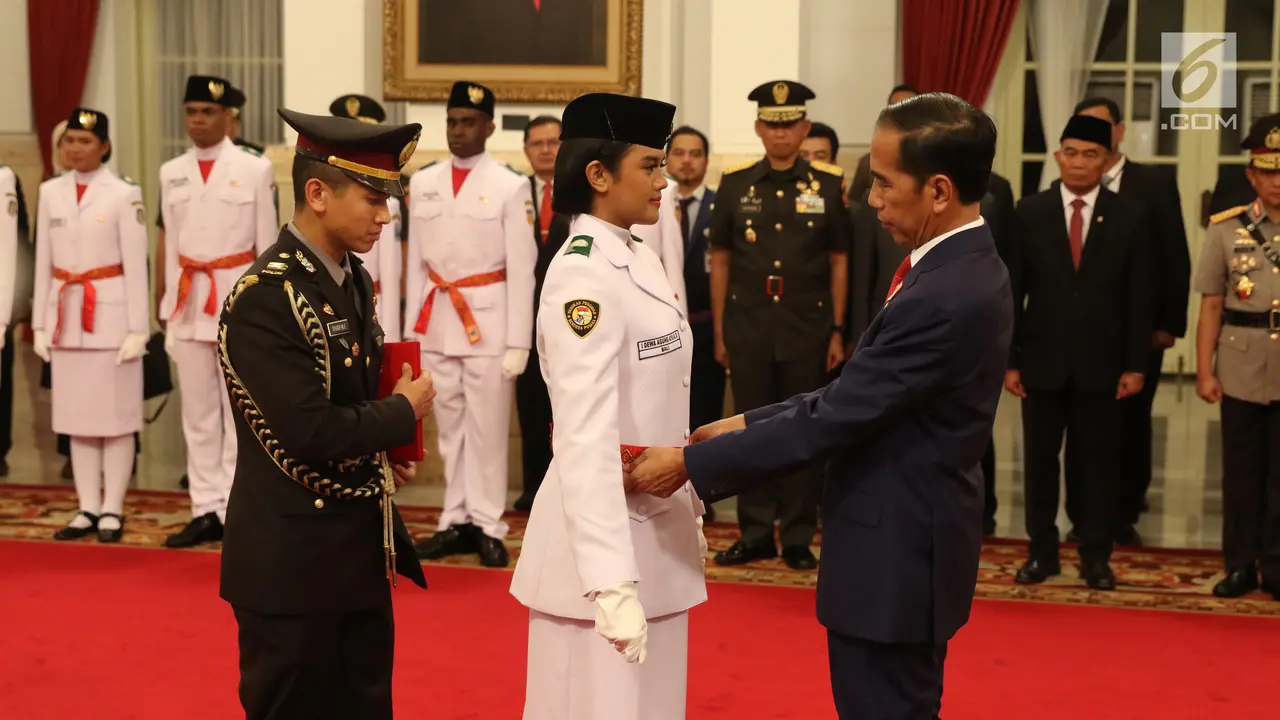 Jokowi Kukuhkan 68 Anggota Paskibraka HUT RI
