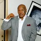 Nasib mantan petinju kelas dunia, Mike Tyson teramat tragis. Mike pernah di penjara 3 tahun karena kasus narkoba dan seketika kariernya pun meredup. (EPA/Bintang.com)