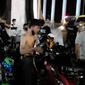 Polisi mengamankan 70 orang anggota geng motor saat konvoi di Kota Bogor, Jawa Barat, Kamis (28/4/2022) malam. Mereka sempat bentrok dengan warga sekitar karena dianggap mengganggu aktivitas masyarakat. (Liputan6.com/Achmad Sudarno)