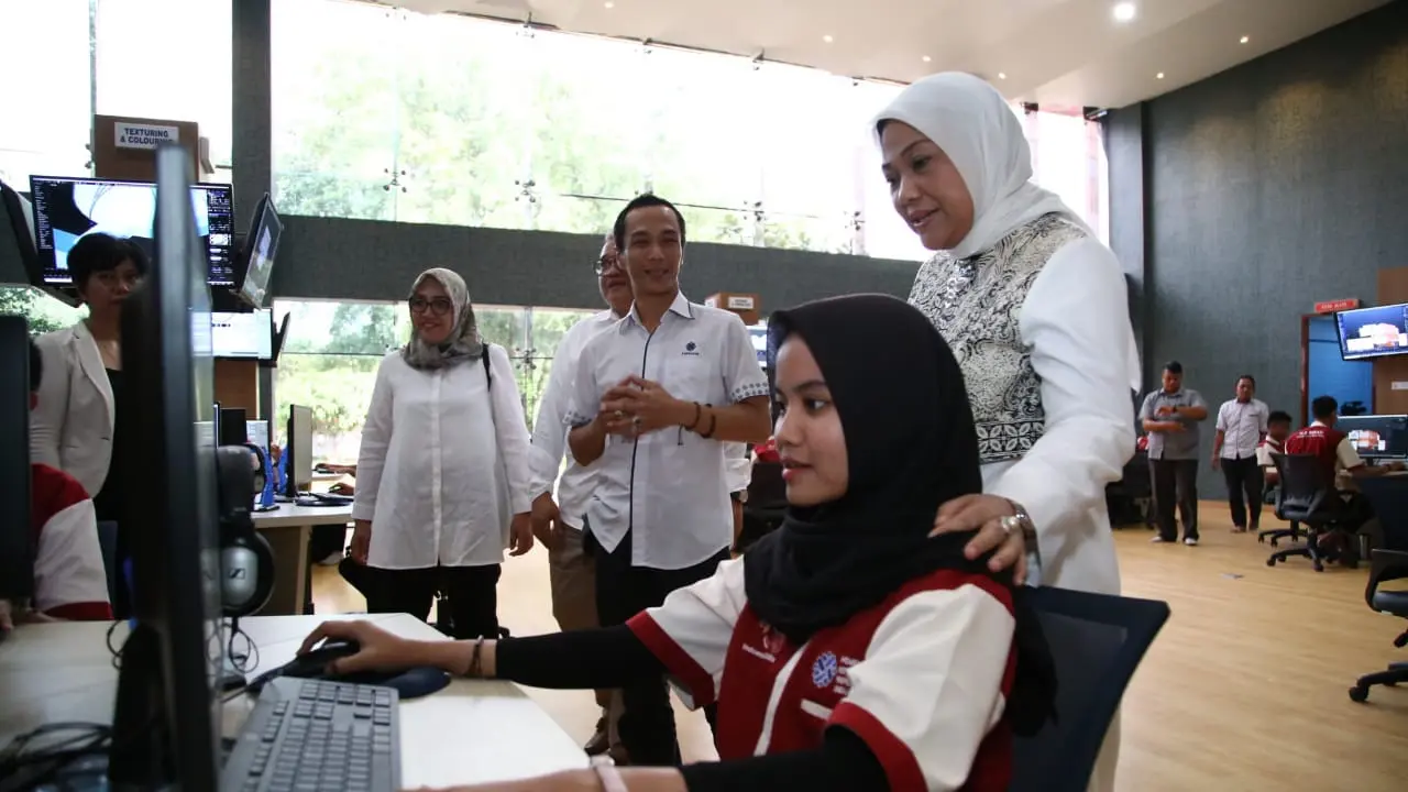 Kunjungi BBPLK Bekasi, Menaker Ida Minta Pemda Tingkatkan Kualitas BLK