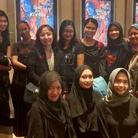 Senin (6/1), sebagian Fimelahood Jabodetabek nonton bareng film Surat dari Kematian di kawasan Kuningan. (Sumber foto: Fimela.com/Cica)