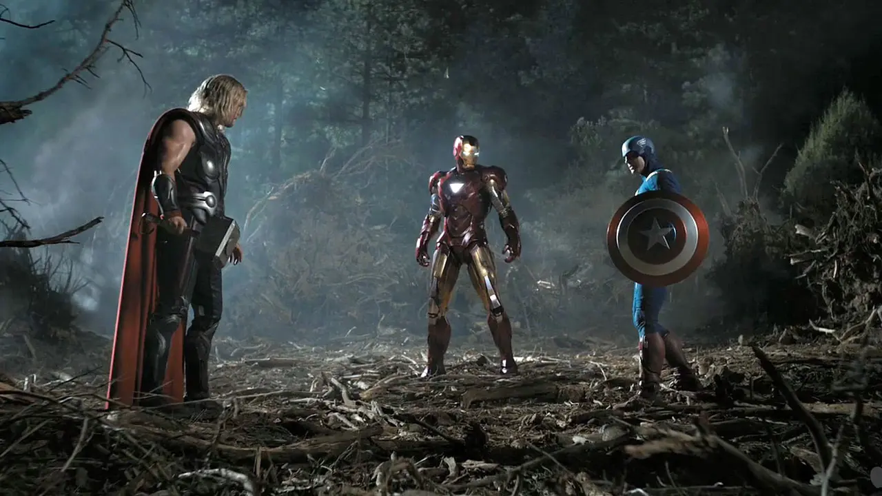 Robert Downey Jr Parodikan Jurassic World dan The Avengers