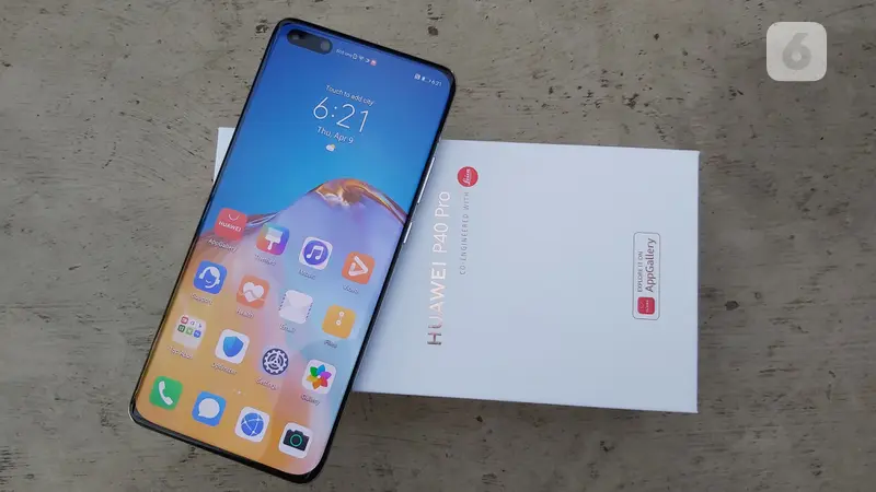 Tampilan depan Huawei P40 Pro. Liputan6.com/Iskandar