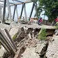 Jembatan Glendeng penghubung Kabupaten Tuban-Bojonegoro ditutup total akibat longsor