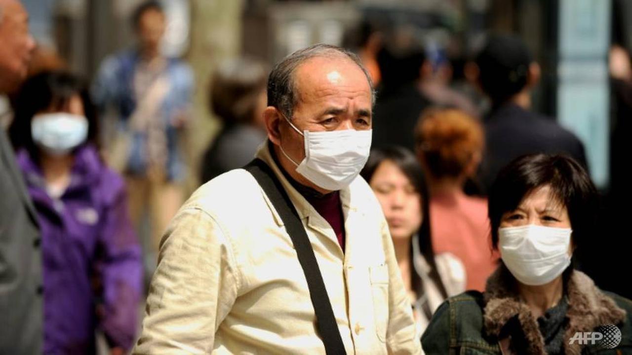 Wabah pnemonia terjadi hanya beberapa minggu sebelum musim perjalanan tersibuk Cina tahun ini.