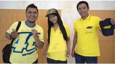 Rachmad Bertand merupakan orang yang beruntung bisa bertemu dengan pebalap MotoGP, Valentino Rossi. Berikut kisahnya.