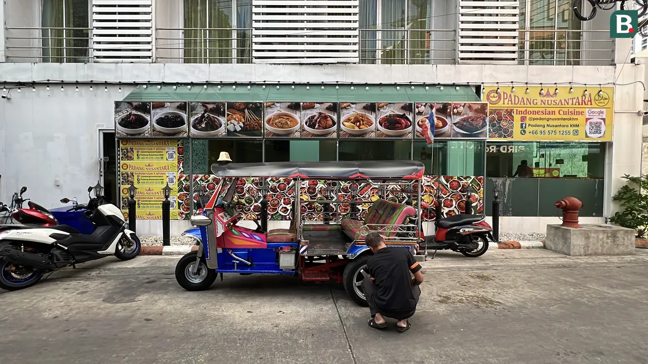 Restoran Padang Nusantara di Bangkok